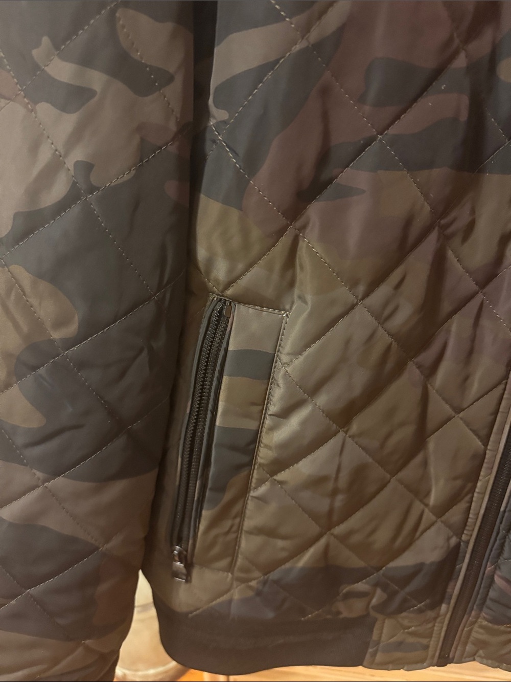 Calvin Klein Men's Black & Olive Camo Quilted Bomber Jacket. - Picture 8 of 10